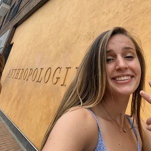 Meet your Posher, Haley